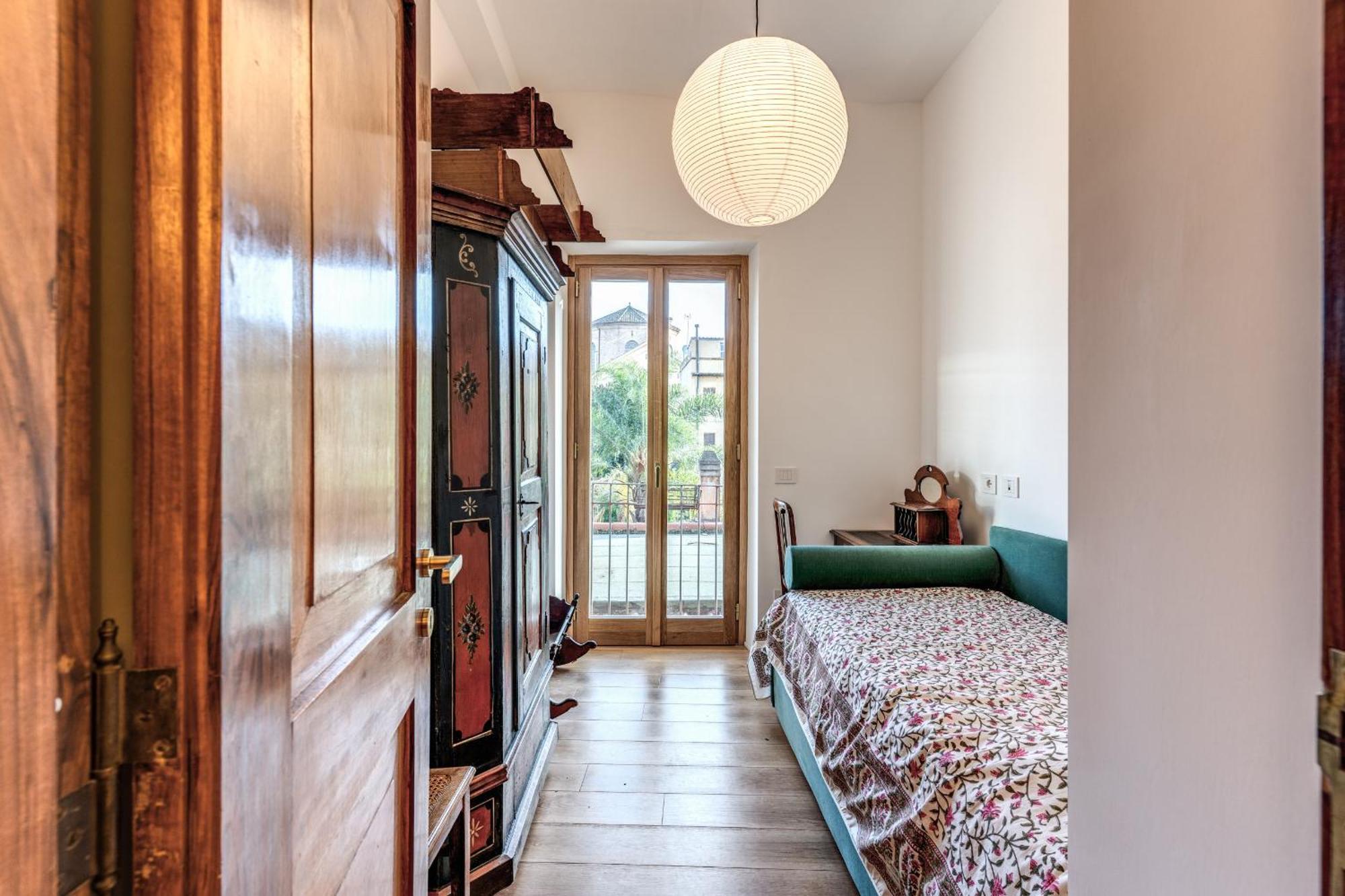 Apartment Trastevere Outstanding 4 Bedroom Terraced *