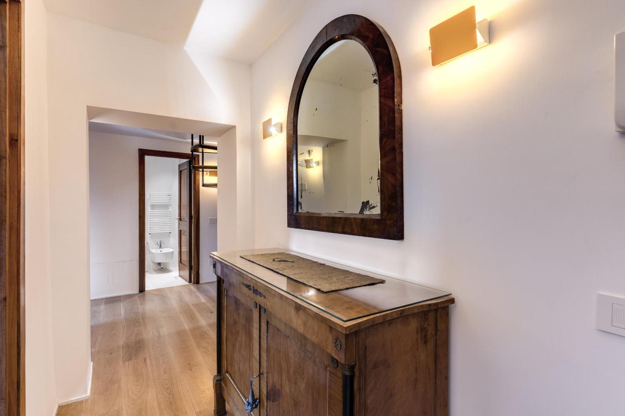 Trastevere Outstanding 4 Bedroom Terraced Apartment