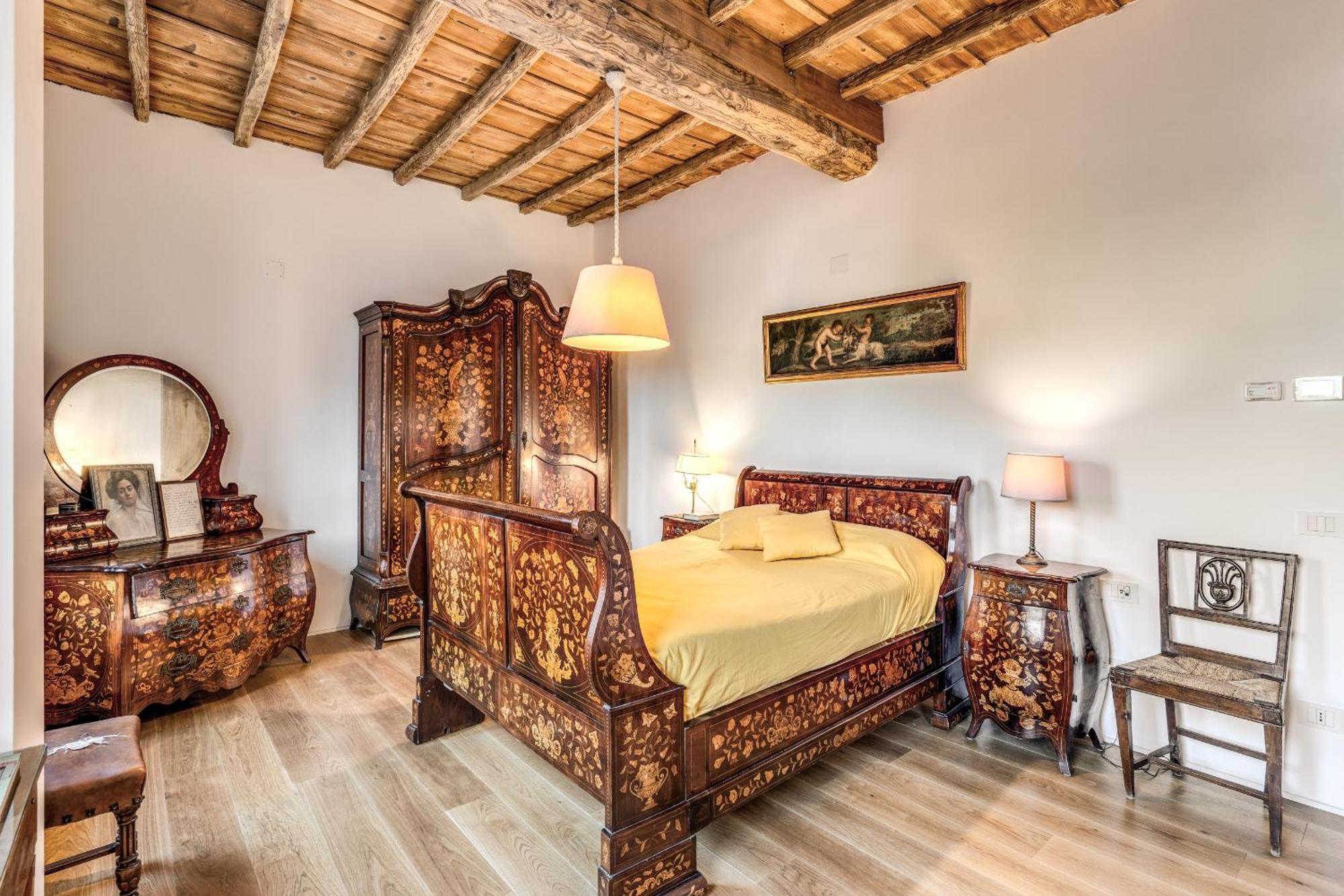 Trastevere Outstanding 4 Bedroom Terraced Apartment *